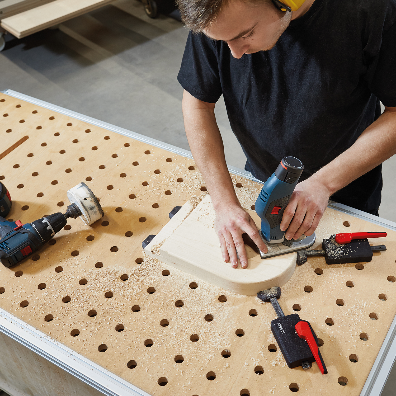 BESSEY® horizontalna potezna spona | mizni kavelj in narebrena matica